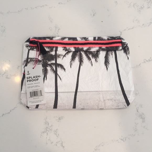 Aloha Collection Splashproof Travel Pouch - Picture 4 of 5